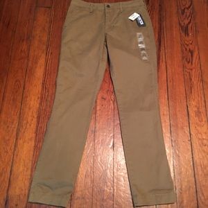 Aeropostale 29x32 Slim Straight Chinos.  NEW